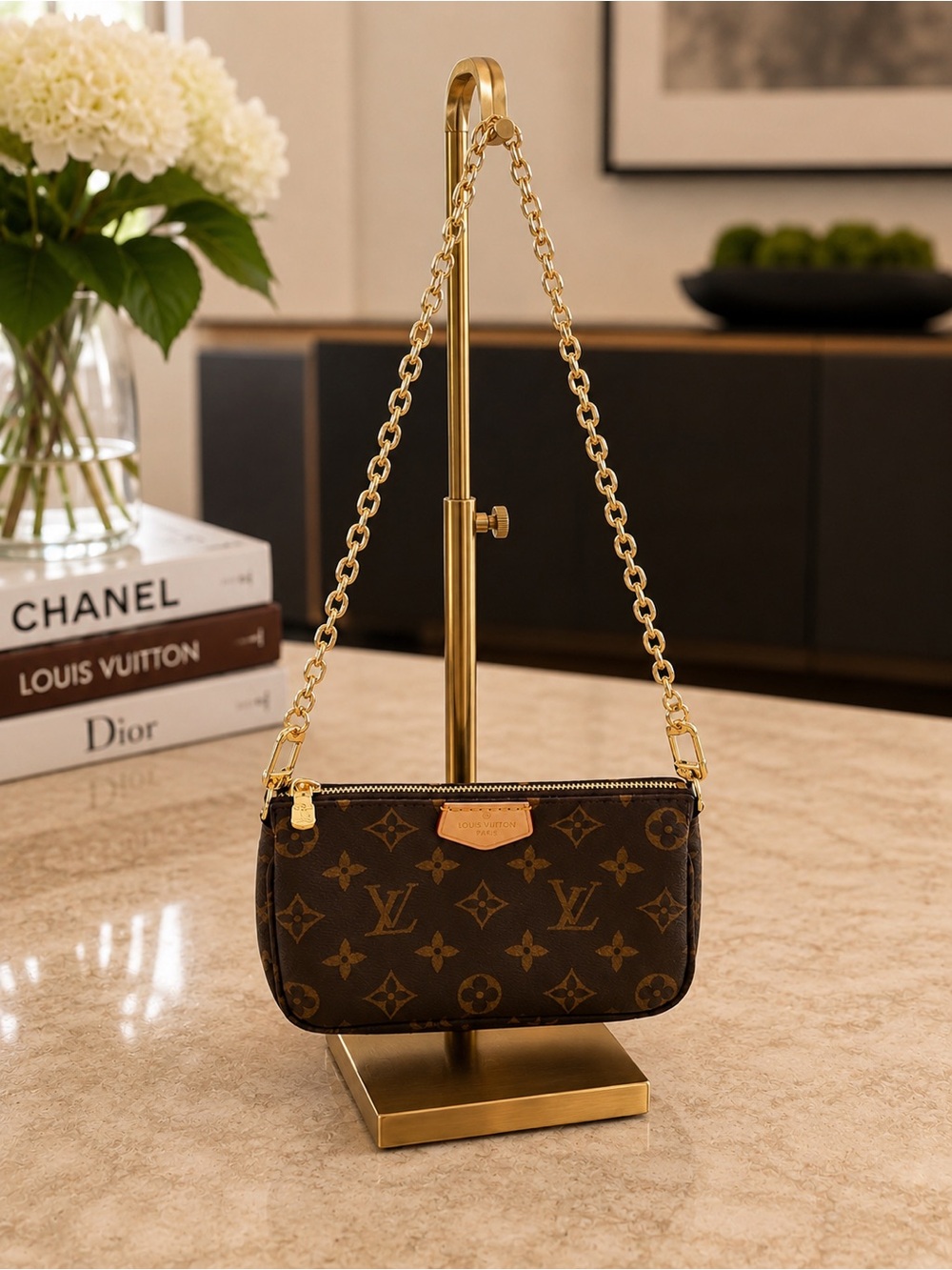 Louis Vuitton Multi Pochette Accessoires Mini Pochette Pouch with Gold Chain - Picture 2 of 4